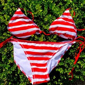Womens Large Xhilaration Holiday Swimsuit!